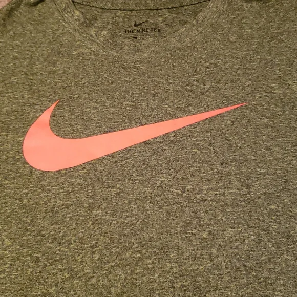 Nike Green Boys Short Sleeve Shirt - Picture 7 of 11